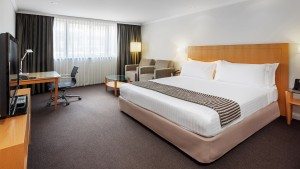 King Bed Spa Room Crowne Plaza Perth