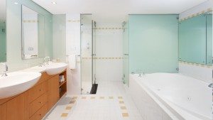 King Bed Suite Bathroom Crowne Plaza Perth