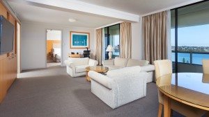 King Bed Suite Crowne Plaza Perth